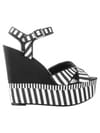 Sandales compensées noires et blanches de New Look Sandales compensées noires et blanches de New Look